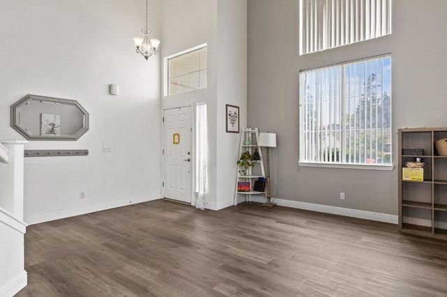 503 Millfront Ave, Yuba City, CA 95991