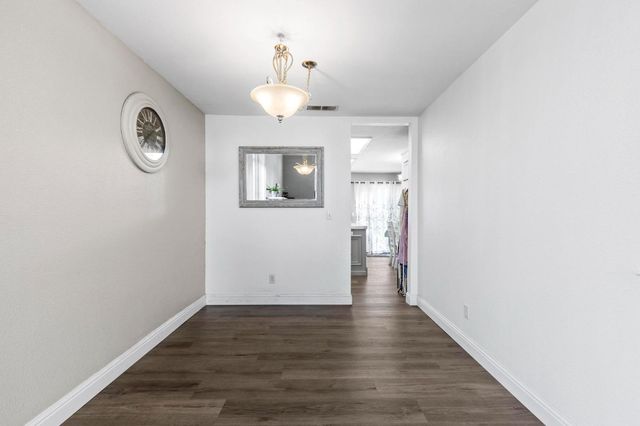 503 Millfront Ave, Yuba City, CA 95991