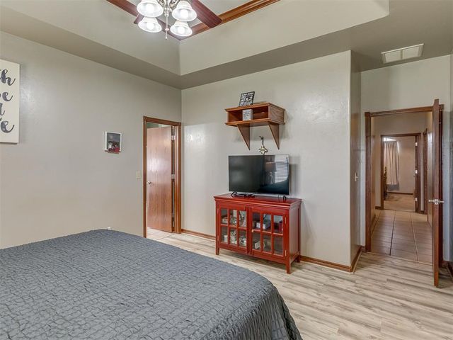 428 Summer Valley Road, Blanchard, OK 73010