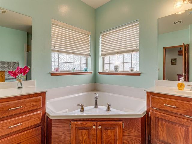 428 Summer Valley Road, Blanchard, OK 73010