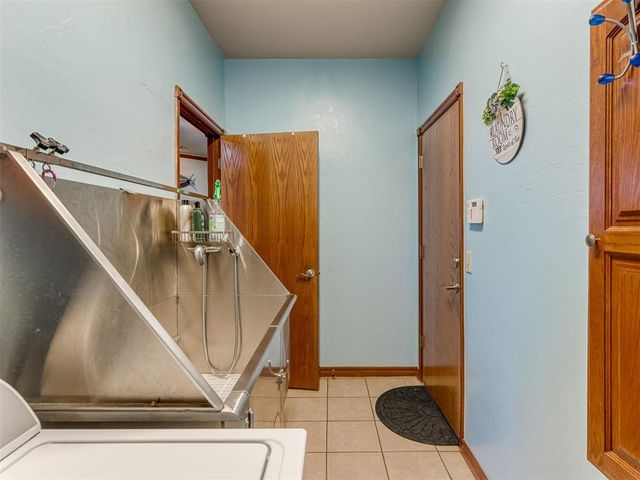 428 Summer Valley Road, Blanchard, OK 73010