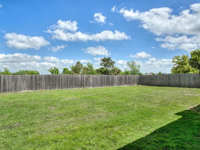 428 Summer Valley Road, Blanchard, OK 73010