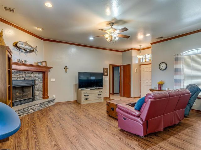 428 Summer Valley Road, Blanchard, OK 73010