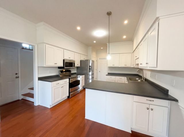 3106 Park Hill Rd, Murfreesboro, TN 37129