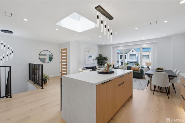 2675 45th Avenue, San Francisco, CA 94116