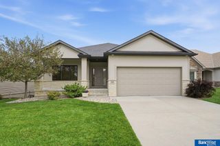 9230 S 71 Street, Lincoln, NE 68516