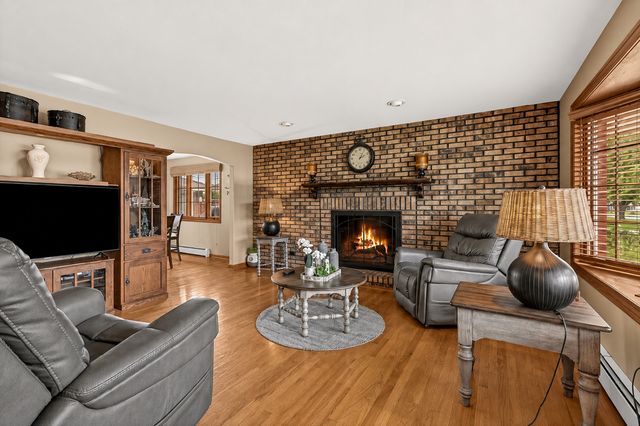 1820 Root Street, Crest Hill, IL 60403