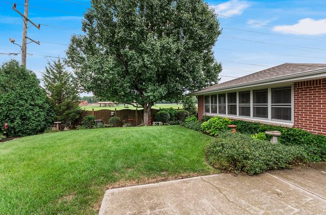 1820 Root Street, Crest Hill, IL 60403