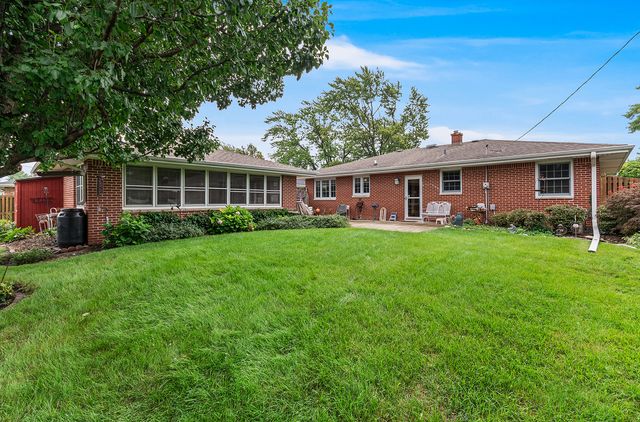 1820 Root Street, Crest Hill, IL 60403