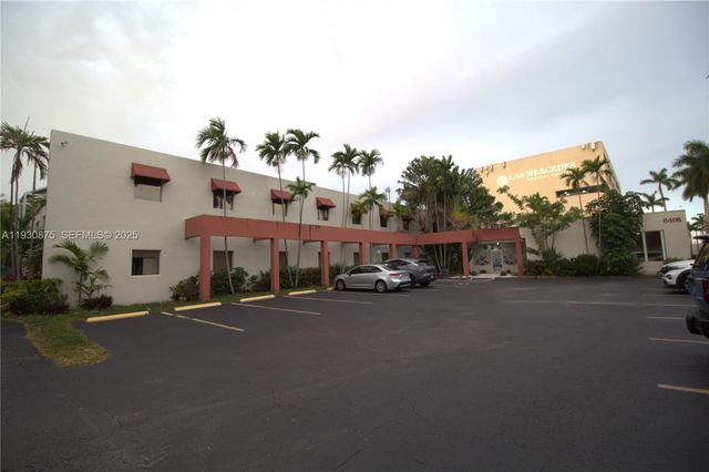 6405 NW 36th St, Virginia Gardens, FL 33166