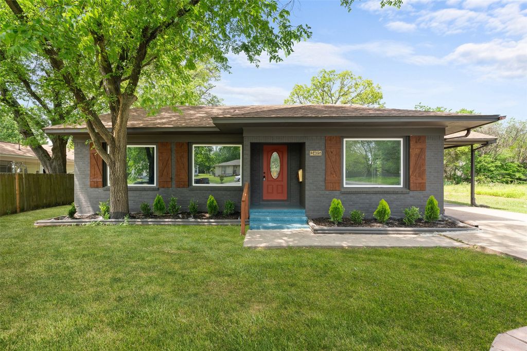 2405 Monroe Street, Commerce, TX 75428