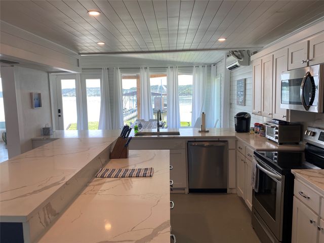 4415 Chapel Road, Graham, TX 76450