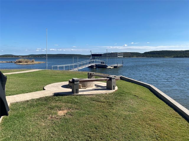 4415 Chapel Road, Graham, TX 76450