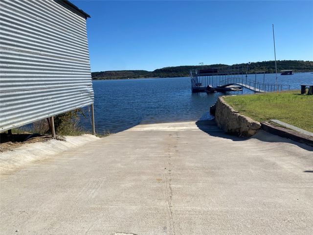 4415 Chapel Road, Graham, TX 76450