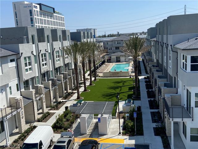 1319 W Cara, Anaheim, CA 92805