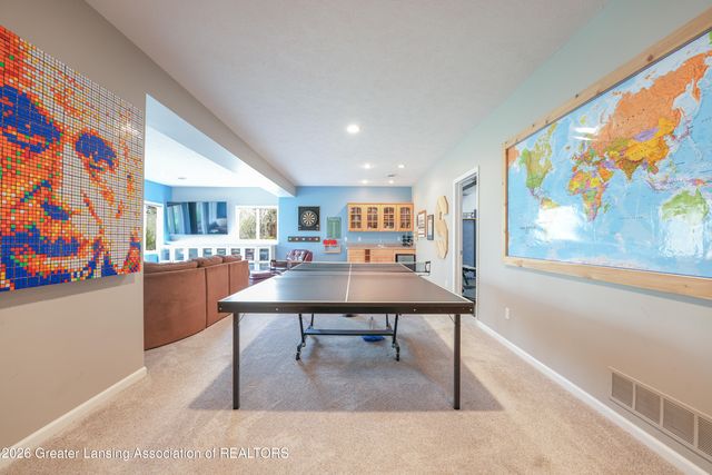 802 Woodbury Drive, Grand Ledge, MI 48837