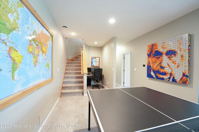 802 Woodbury Drive, Grand Ledge, MI 48837