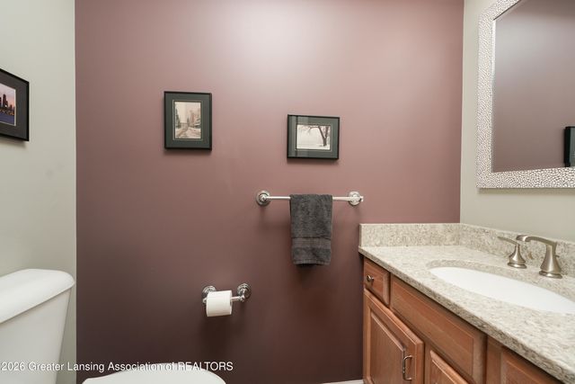 802 Woodbury Drive, Grand Ledge, MI 48837