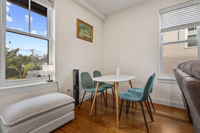 44 W Eagle St 1, Boston, MA 02128