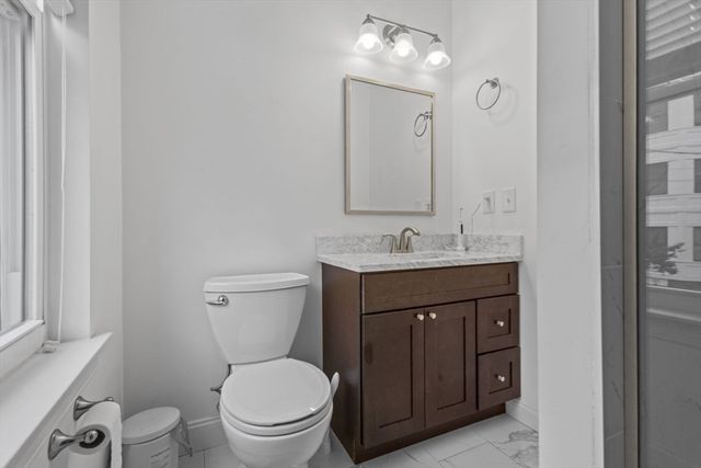 44 W Eagle St 1, Boston, MA 02128