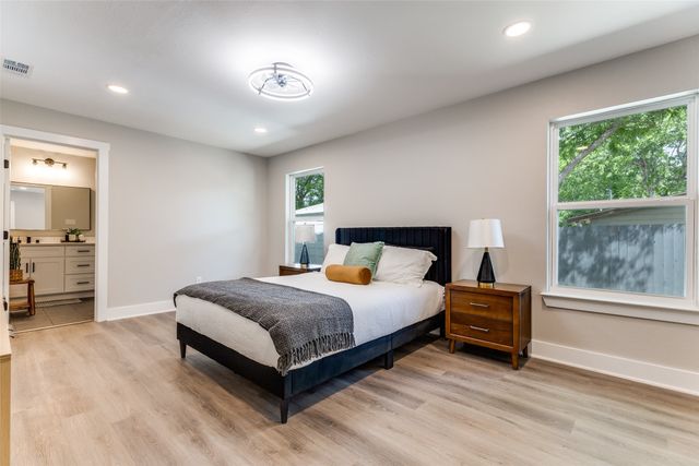 5848 Fursman Avenue, Fort Worth, TX 76114