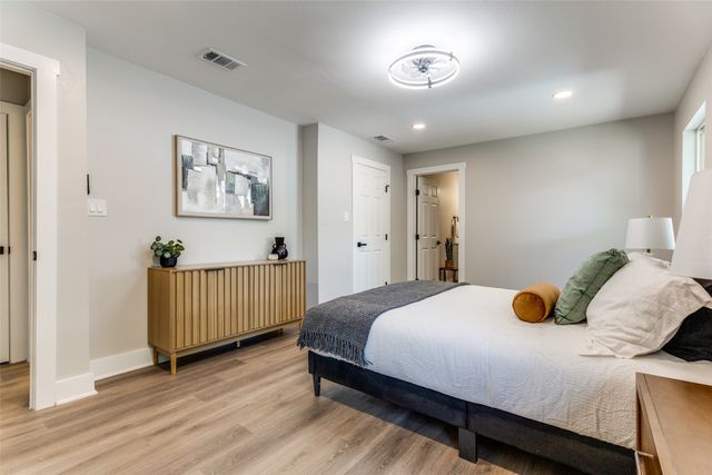 5848 Fursman Avenue, Fort Worth, TX 76114