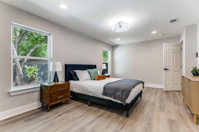 5848 Fursman Avenue, Fort Worth, TX 76114