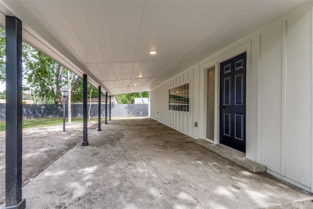 5848 Fursman Avenue, Fort Worth, TX 76114