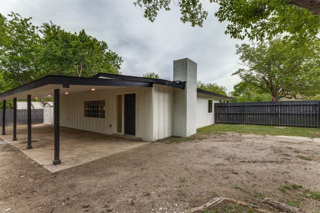 5848 Fursman Avenue, Fort Worth, TX 76114