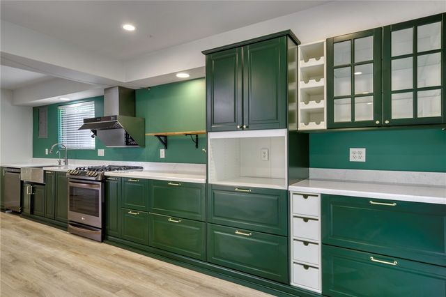 1513 Wolf Run, College Station, TX 77840