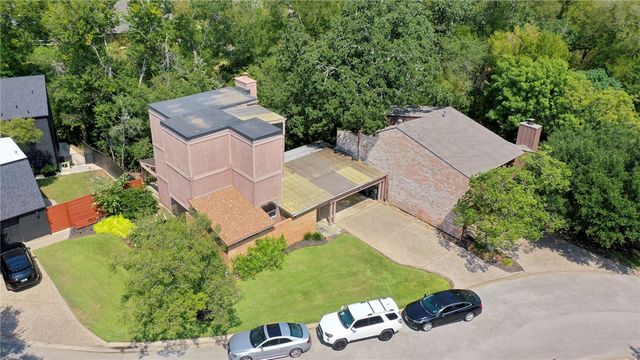 1513 Wolf Run, College Station, TX 77840