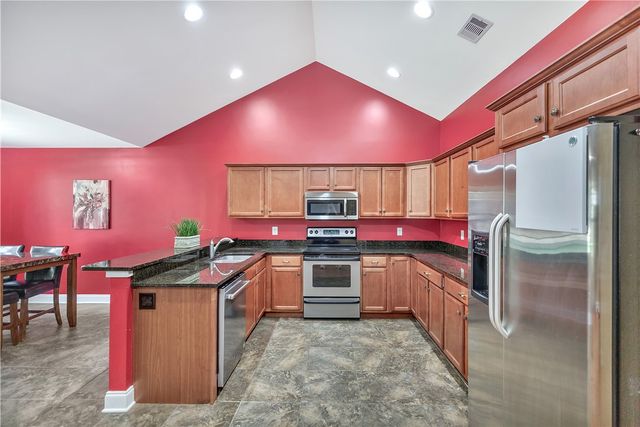 215 Maple Grove, Seneca, SC 29678