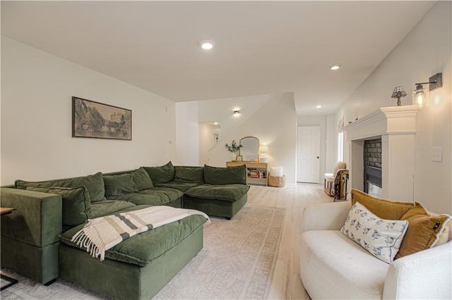 12706 Corrington Avenue, Grandview, MO 64030