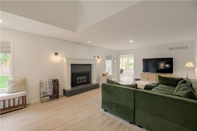 12706 Corrington Avenue, Grandview, MO 64030