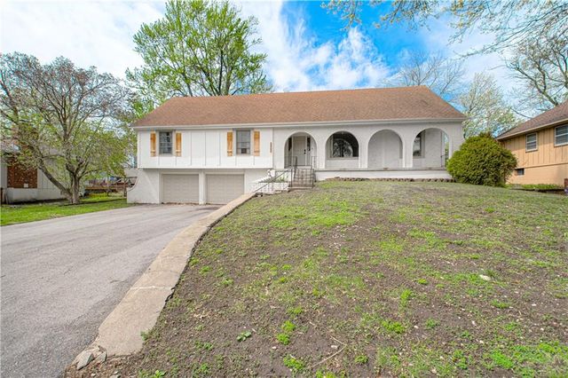 12706 Corrington Avenue, Grandview, MO 64030