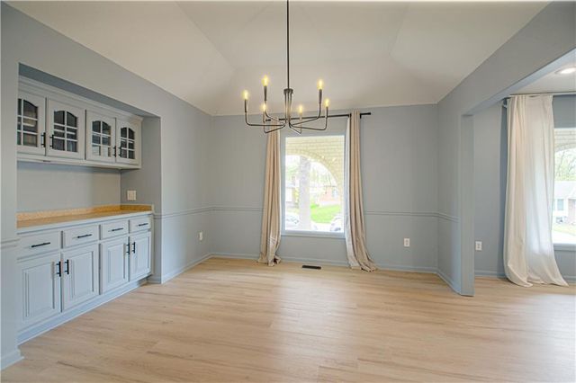 12706 Corrington Avenue, Grandview, MO 64030