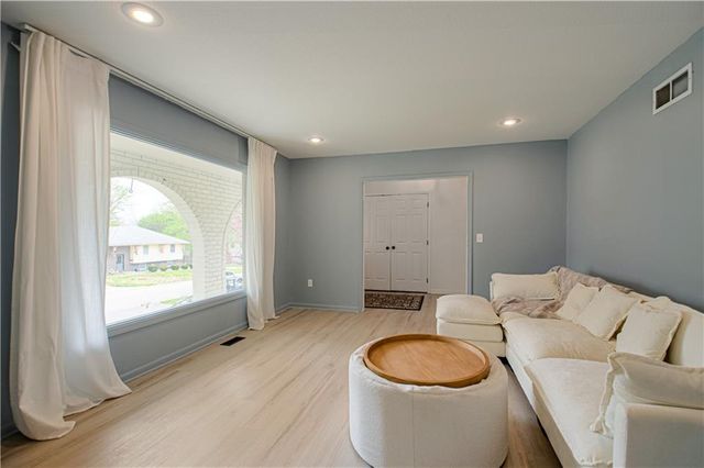 12706 Corrington Avenue, Grandview, MO 64030