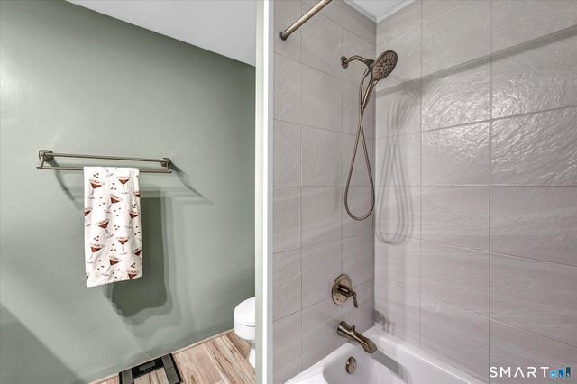 301 Cedar Hollow Drive 301, Rocky Hill, CT 06067