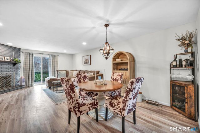 301 Cedar Hollow Drive 301, Rocky Hill, CT 06067