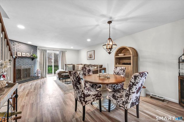 301 Cedar Hollow Drive 301, Rocky Hill, CT 06067