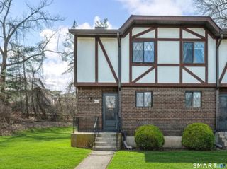 301 Cedar Hollow Drive 301, Rocky Hill, CT 06067