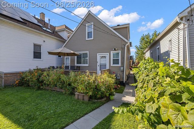 2310 Neibel Street, Hamtramck, MI 48212