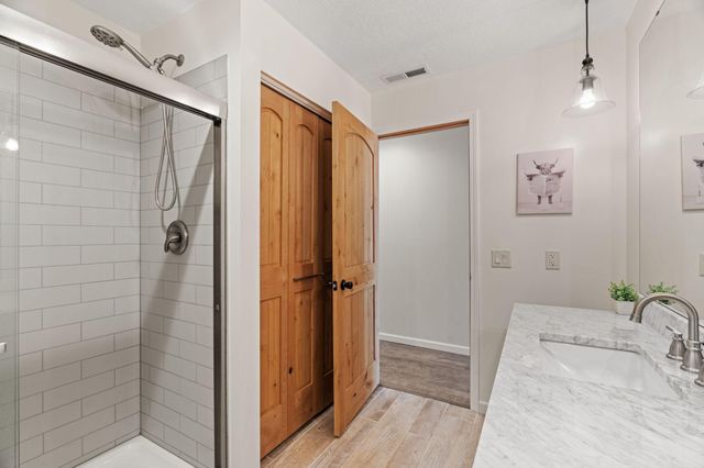 16921 Vickers Street NE, Andover, MN 55304