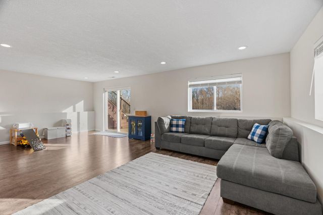 16921 Vickers Street NE, Andover, MN 55304