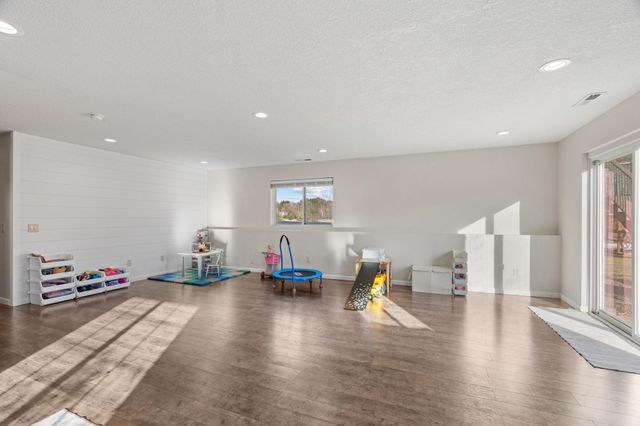 16921 Vickers Street NE, Andover, MN 55304