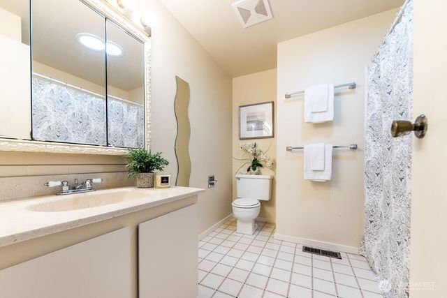 12705 SE 74th Street, Newcastle, WA 98056