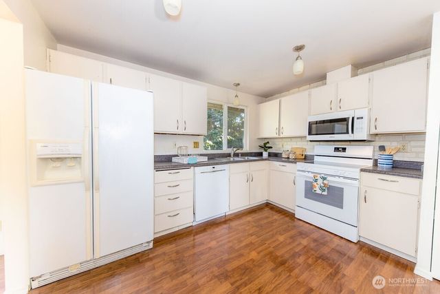 12705 SE 74th Street, Newcastle, WA 98056