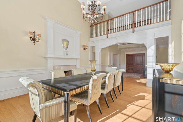 215 Old Mountain Road, Farmington, CT 06032