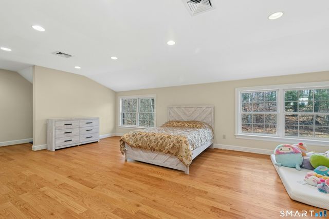 215 Old Mountain Road, Farmington, CT 06032