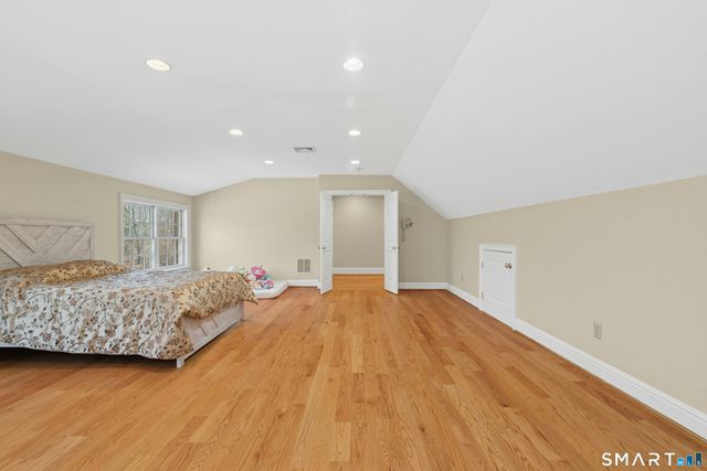 215 Old Mountain Road, Farmington, CT 06032